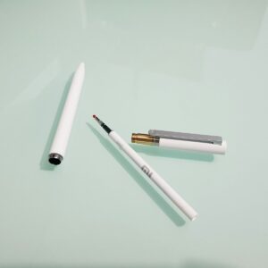 white pen